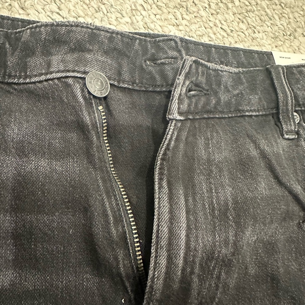 American Eagle Black Denim Mom Shorts - Picture 4 of 4
